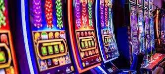 Casino trực tuyến bao bong da với baccarat blackjack và slot online chất lượng cao